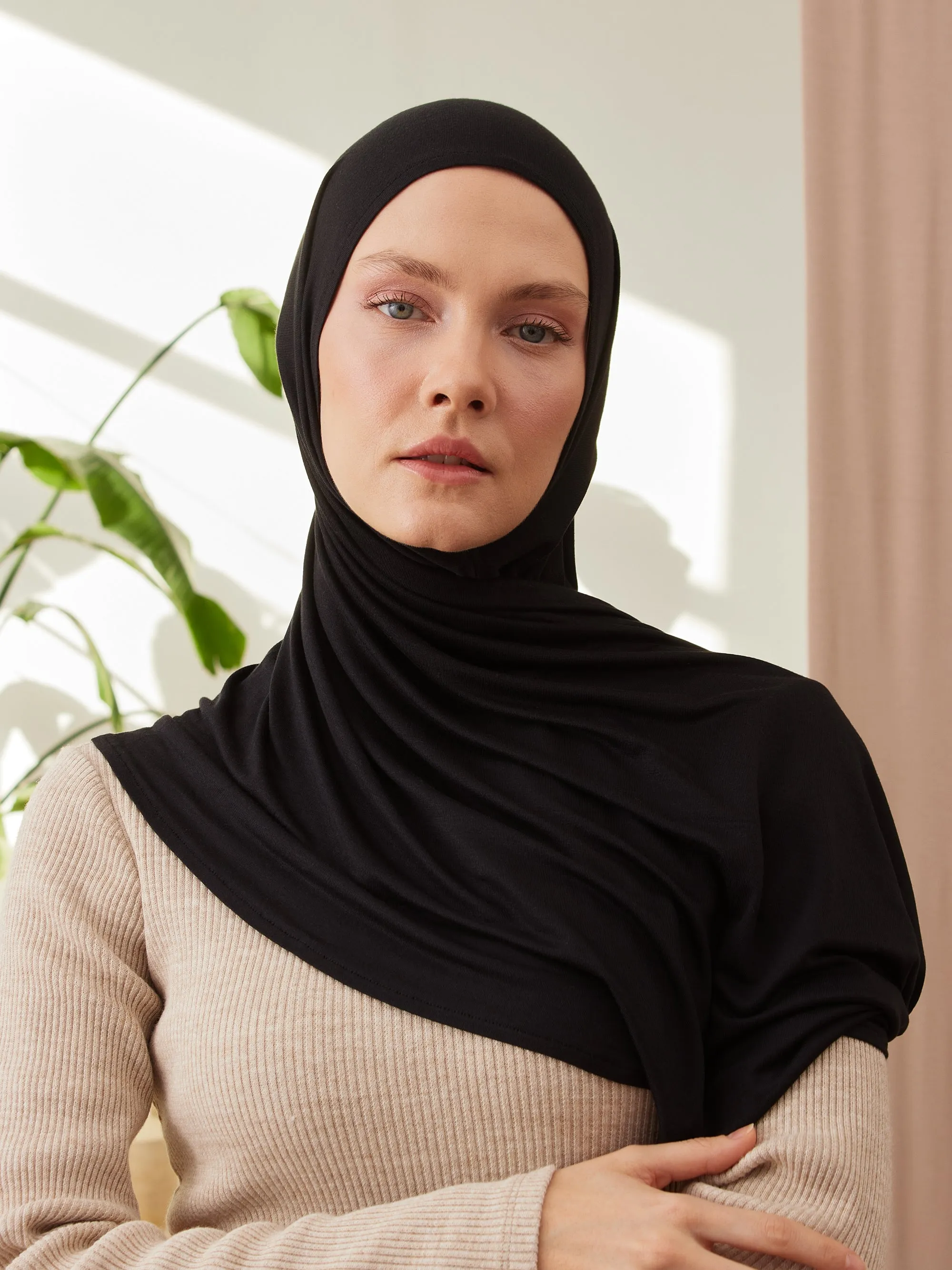Instant Premium Jersey Hijab Black