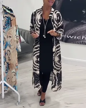 Long retro contrast print coat