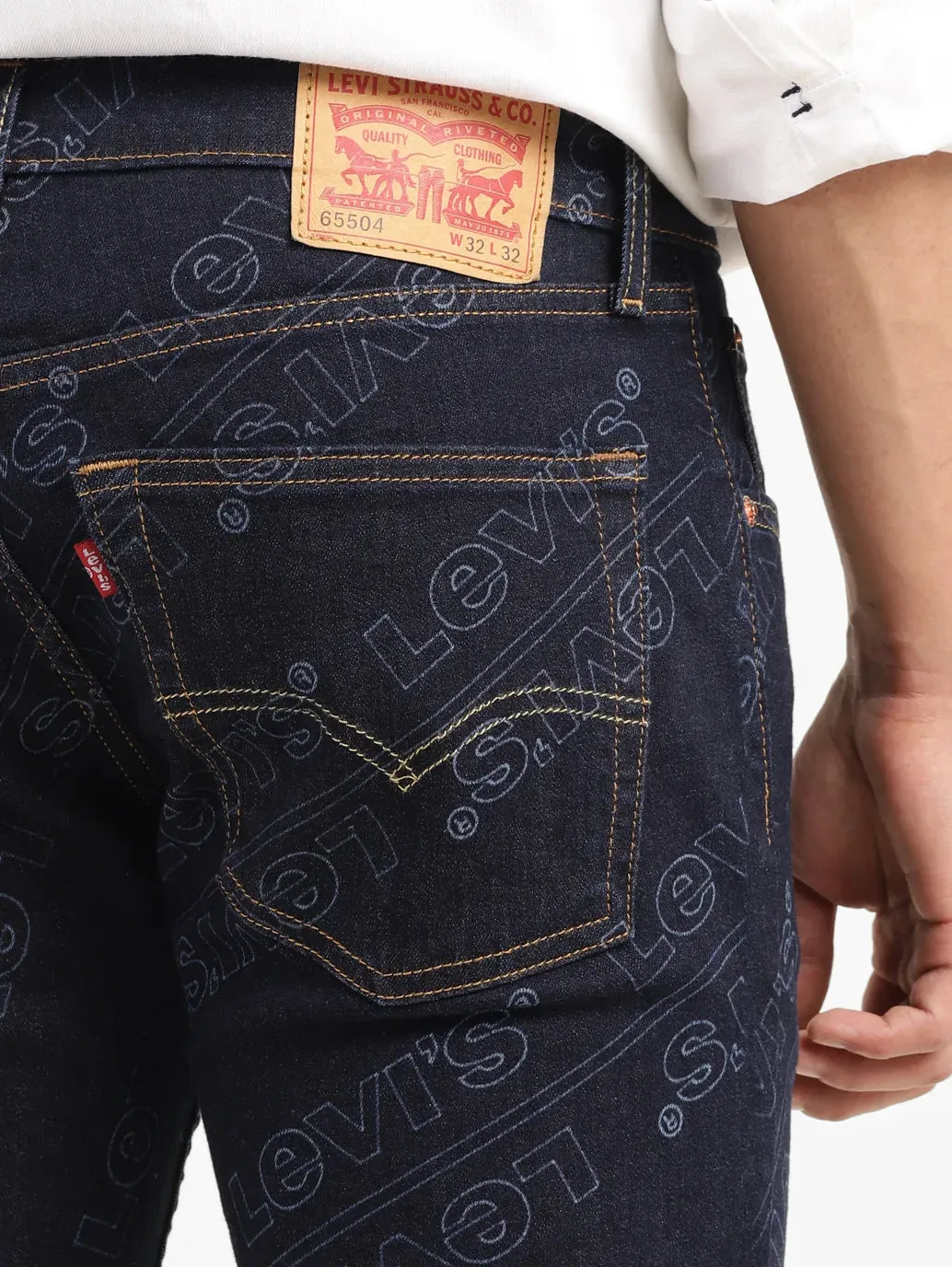 Men's 550 Dark Indigo Relaxed Fit Mid Rise Jeans