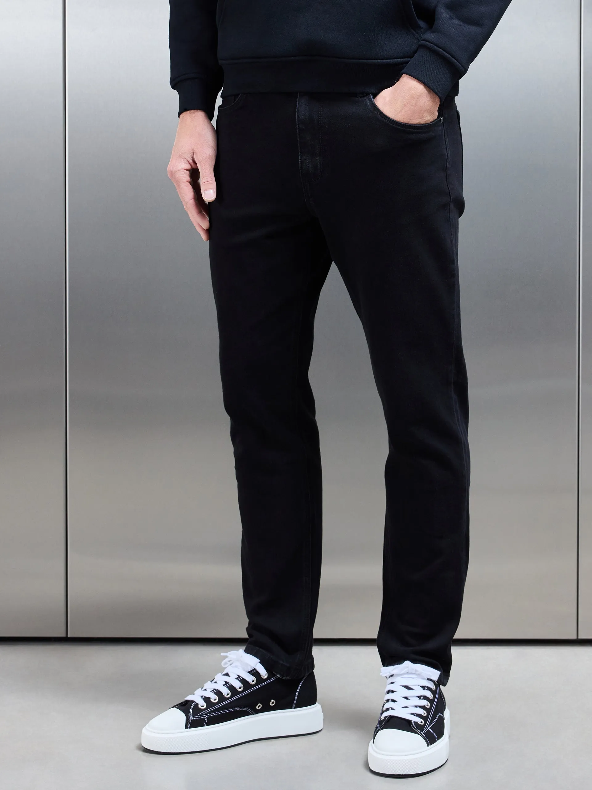 Relaxed Fit Denim Jeans in Solid Black