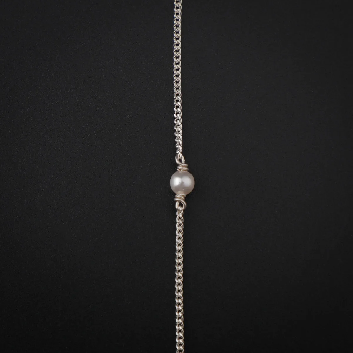 Silver Trapezoid Motif Necklace